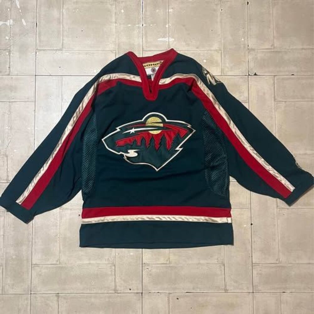 vintage air-knit Minnesota Wild hockey jersey manufactured by Koho size medium